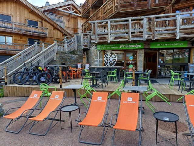 terrasse_prosneige_alpe_d_huez_1.jpg