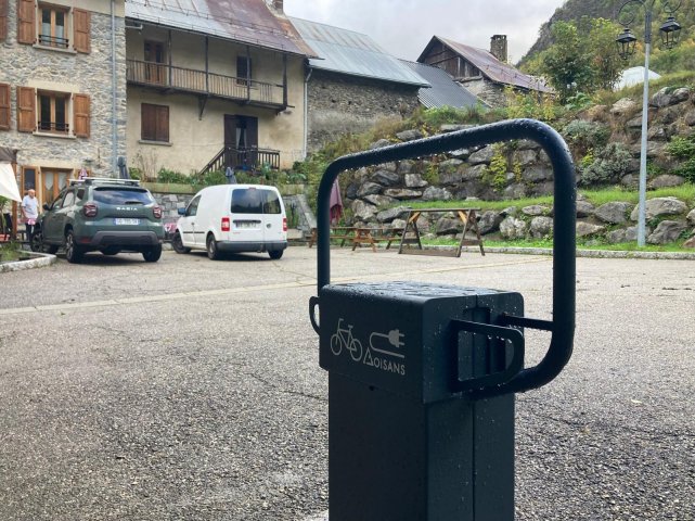 Borne de recharge vélo électrique Le Freney-d’Oisans