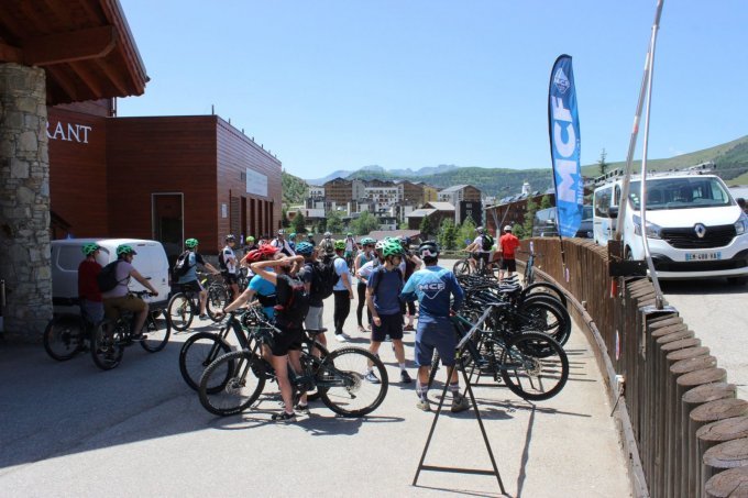 Découverte VTTAE by Bike Experience 21_Le Bourg-d’Oisans